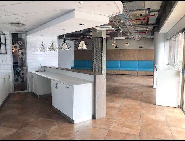 1,015M² OFFICE TO LET IN CAPE TOWN CITY CENTRE